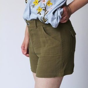 Olive Linen High Waist Flap Pocket Shorts